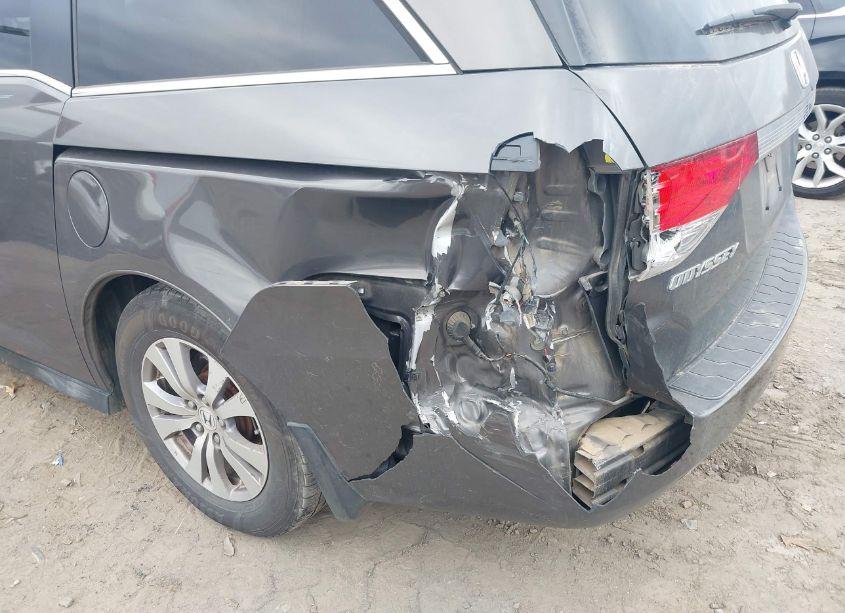 Photo 6 of 2015 Honda Odyssey EX-L (VIN 5FNRL5H6XFB022599)