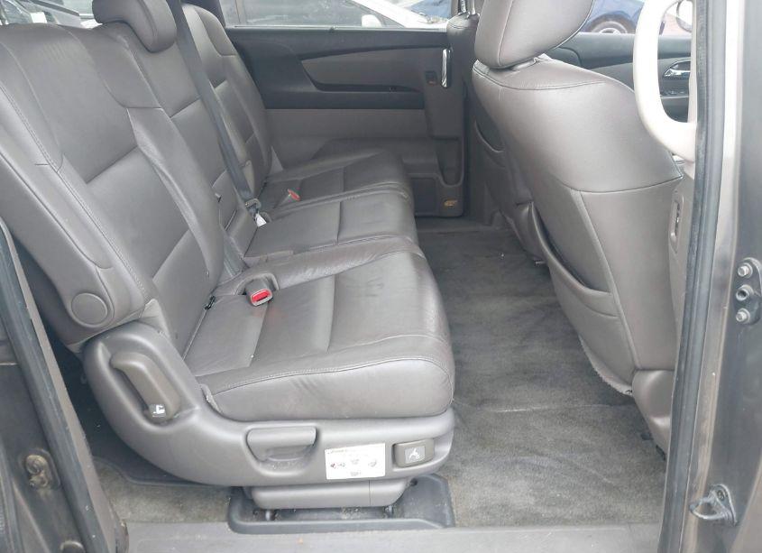 Photo 8 of 2015 Honda Odyssey EX-L (VIN 5FNRL5H6XFB022599)