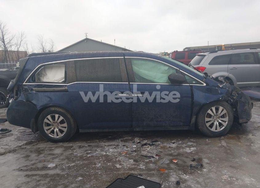 Photo 14 of 2015 Honda Odyssey EX-L (VIN 5FNRL5H6XFB029262)