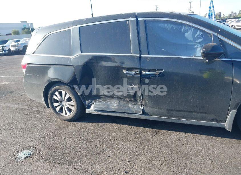 Photo 6 of 2015 Honda Odyssey EX-L (VIN 5FNRL5H6XFB095035)