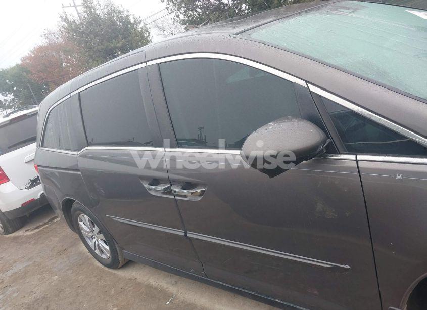 Photo 13 of 2015 Honda Odyssey EX-L (VIN 5FNRL5H6XFB110469)