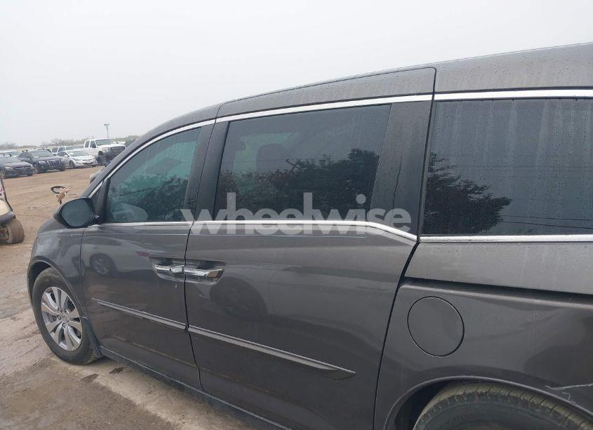 Photo 14 of 2015 Honda Odyssey EX-L (VIN 5FNRL5H6XFB110469)