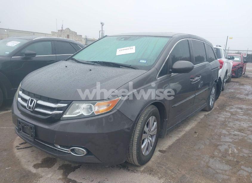 Photo 2 of 2015 Honda Odyssey EX-L (VIN 5FNRL5H6XFB110469)