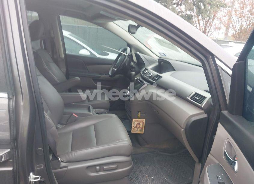 Photo 5 of 2015 Honda Odyssey EX-L (VIN 5FNRL5H6XFB110469)