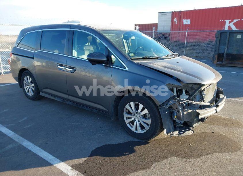 2015 Honda Odyssey EX-L (VIN 5FNRL5H6XFB124890) main photo