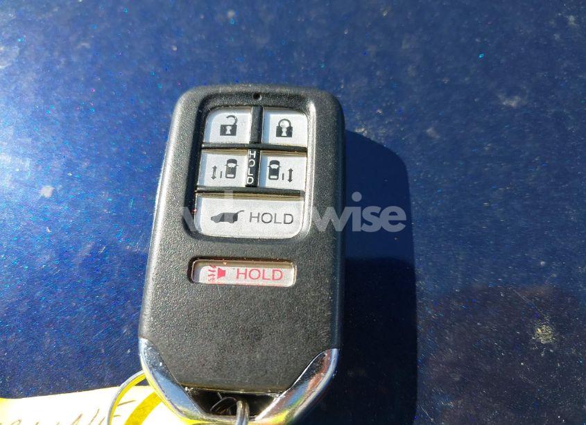 Photo 11 of 2016 Honda Odyssey EX-L (VIN 5FNRL5H6XGB015959)