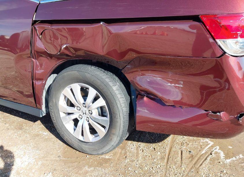 Photo 6 of 2016 Honda Odyssey EX-L (VIN 5FNRL5H6XGB021020)