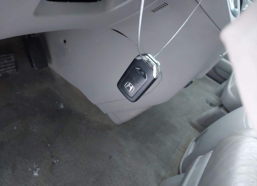 Photo 11 of 2016 Honda Odyssey EX-L (VIN 5FNRL5H6XGB037721)