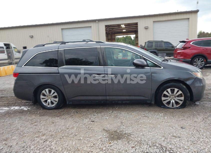 Photo 13 of 2016 Honda Odyssey EX-L (VIN 5FNRL5H6XGB051764)