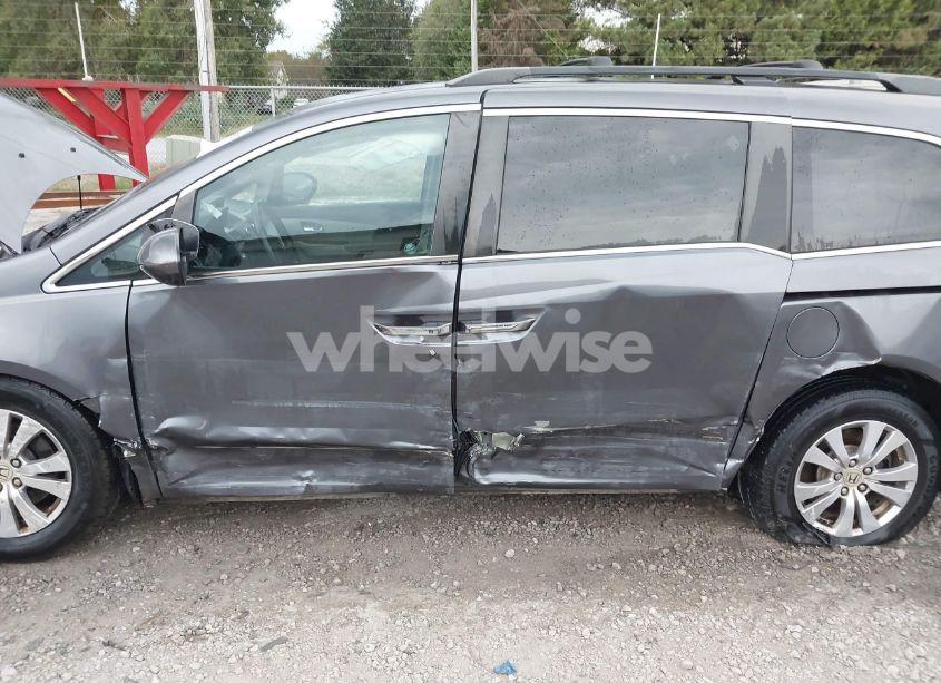 Photo 6 of 2016 Honda Odyssey EX-L (VIN 5FNRL5H6XGB051764)