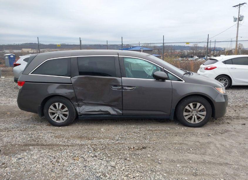 Photo 13 of 2016 Honda Odyssey EX-L (VIN 5FNRL5H6XGB064207)
