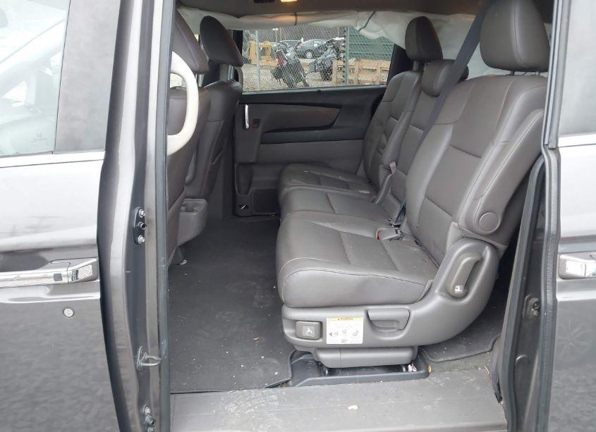 Photo 8 of 2016 Honda Odyssey EX-L (VIN 5FNRL5H6XGB064207)