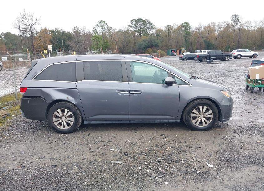 Photo 13 of 2016 Honda Odyssey EX-L (VIN 5FNRL5H6XGB077037)