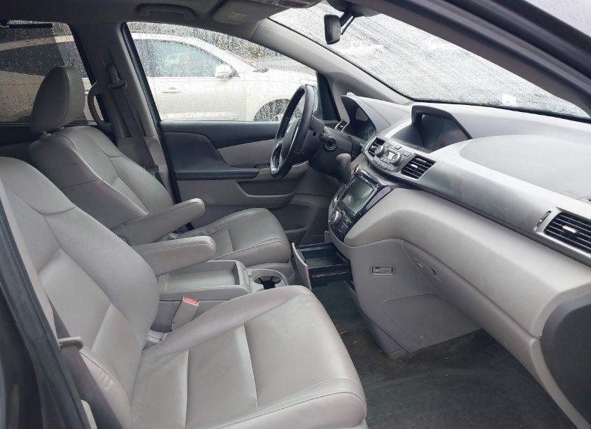 Photo 5 of 2016 Honda Odyssey EX-L (VIN 5FNRL5H6XGB077037)