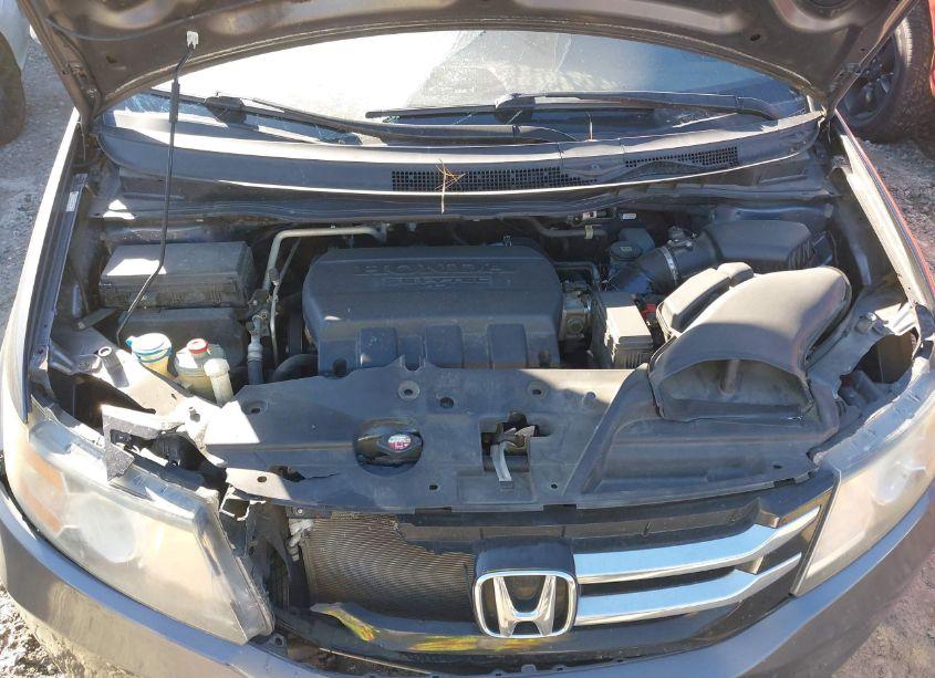 Photo 10 of 2016 Honda Odyssey EX-L (VIN 5FNRL5H6XGB084330)