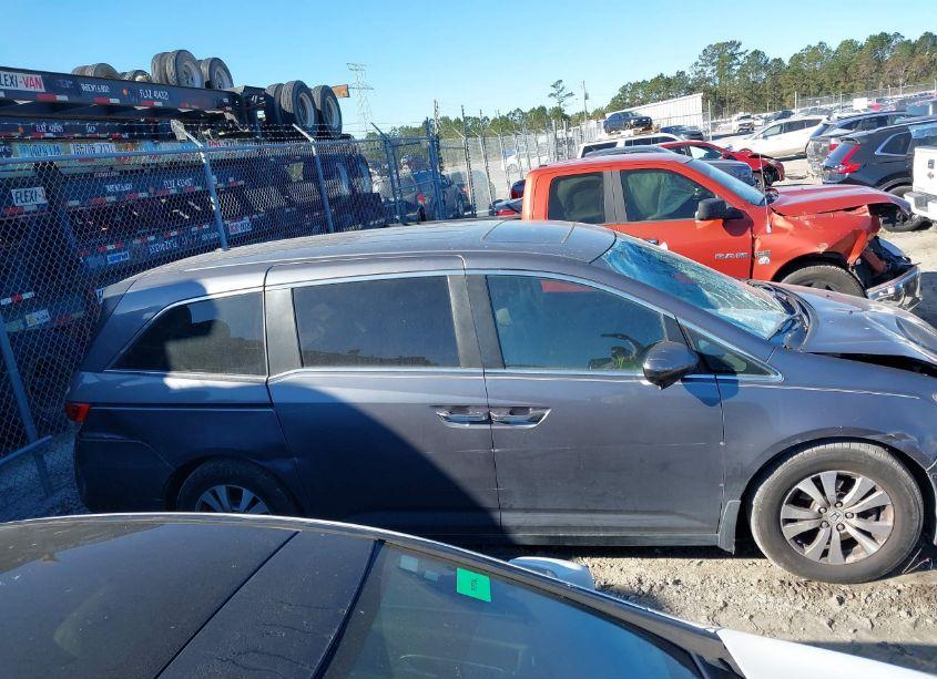 Photo 13 of 2016 Honda Odyssey EX-L (VIN 5FNRL5H6XGB084330)