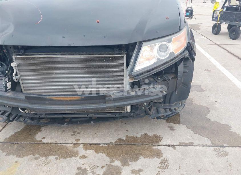 Photo 6 of 2016 Honda Odyssey EX-L (VIN 5FNRL5H6XGB103636)