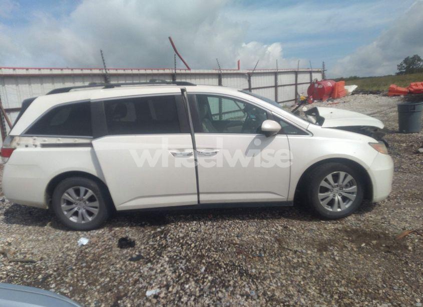 Photo 13 of 2016 Honda Odyssey EX-L (VIN 5FNRL5H6XGB105323)