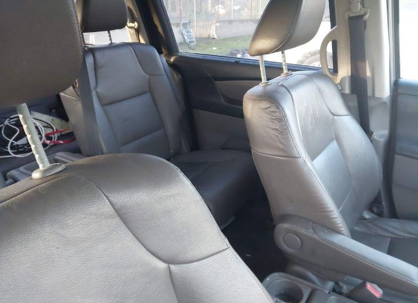 Photo 8 of 2016 Honda Odyssey EX-L (VIN 5FNRL5H6XGB109405)