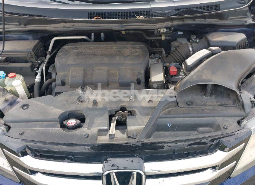 Photo 10 of 2016 Honda Odyssey EX-L (VIN 5FNRL5H6XGB166025)