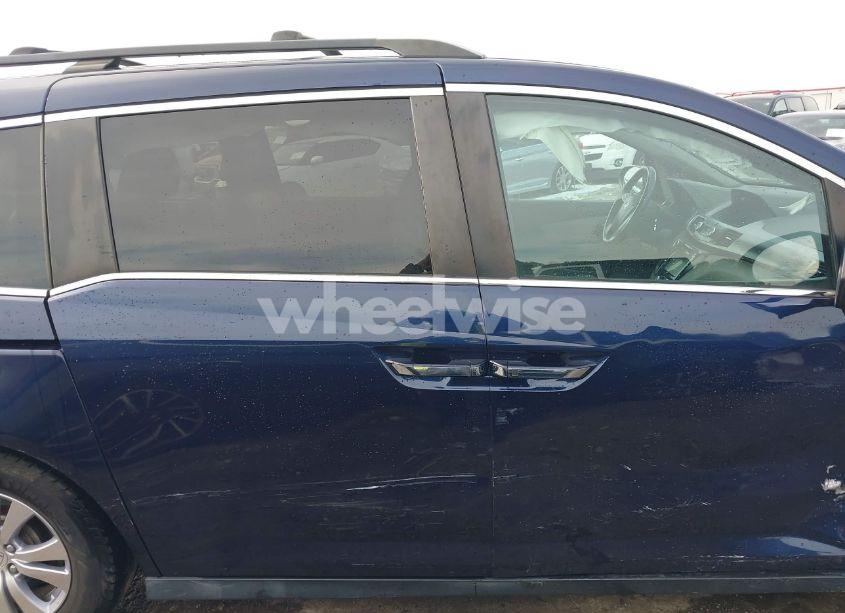 Photo 13 of 2016 Honda Odyssey EX-L (VIN 5FNRL5H6XGB166025)