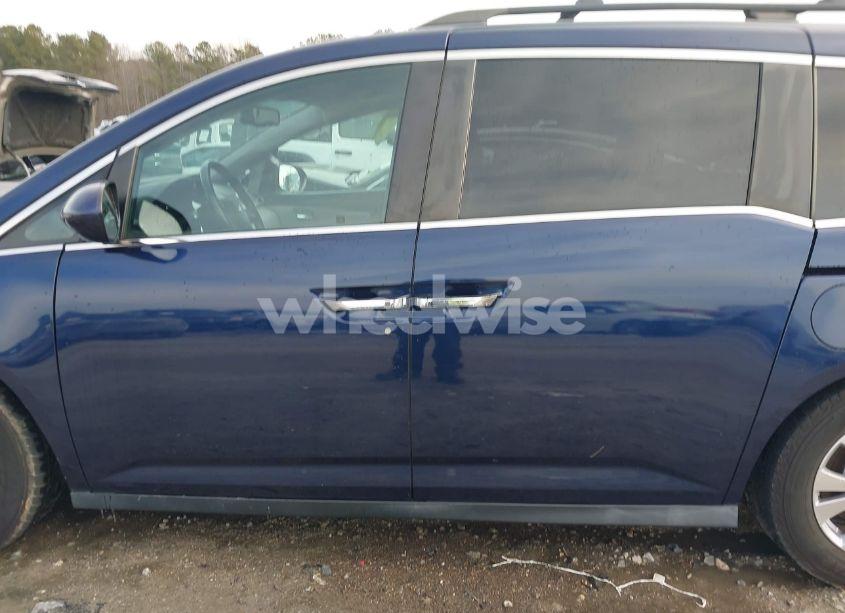 Photo 14 of 2016 Honda Odyssey EX-L (VIN 5FNRL5H6XGB166025)