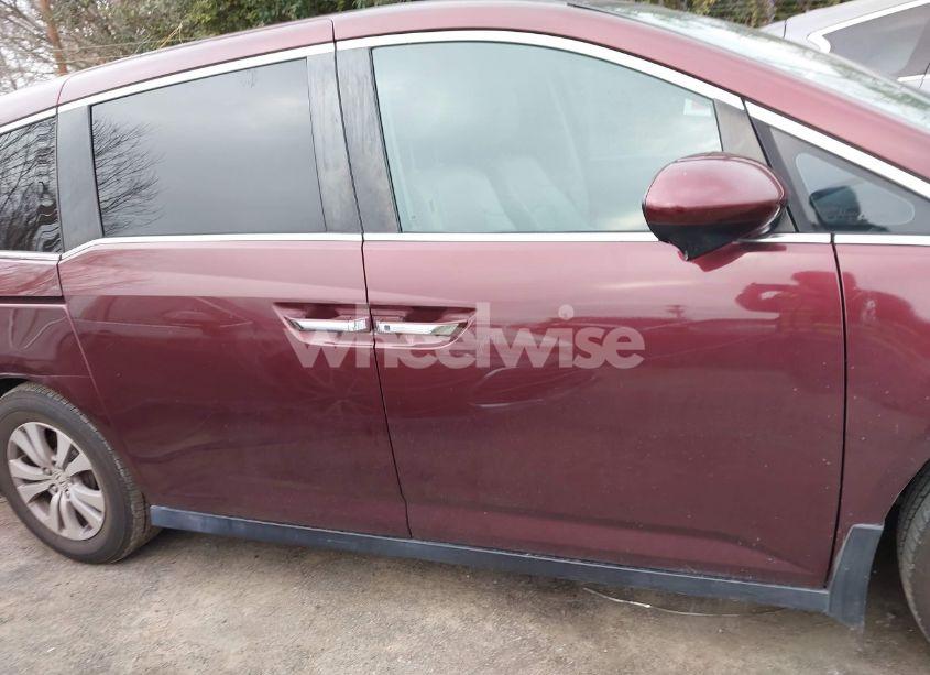 Photo 14 of 2017 Honda Odyssey EX-L (VIN 5FNRL5H6XHB014084)