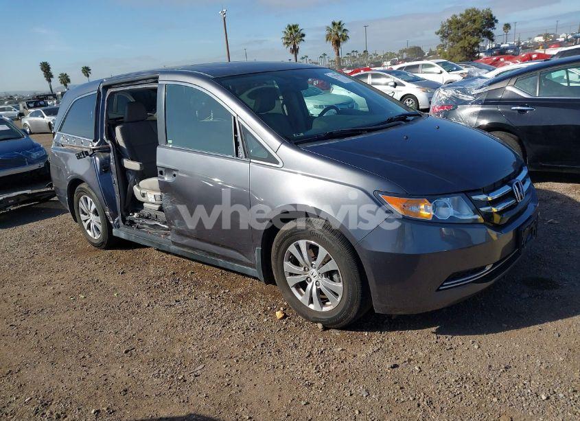 2017 Honda Odyssey EX-L (VIN 5FNRL5H6XHB022539) main photo