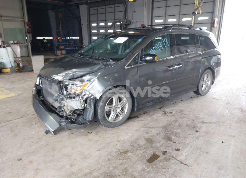 Photo 2 of 2011 Honda Odyssey TOURING/TOURING ELITE (VIN 5FNRL5H90BB025855)