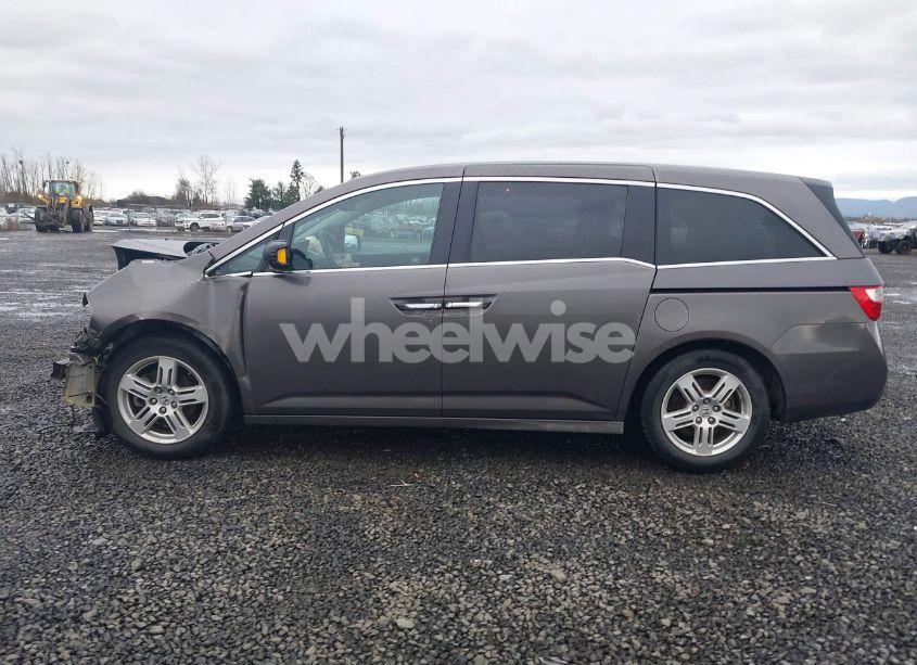 Photo 15 of 2011 Honda Odyssey TOURING/TOURING ELITE (VIN 5FNRL5H90BB034247)