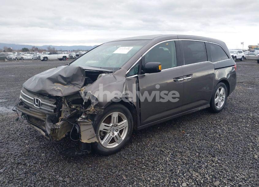 Photo 2 of 2011 Honda Odyssey TOURING/TOURING ELITE (VIN 5FNRL5H90BB034247)