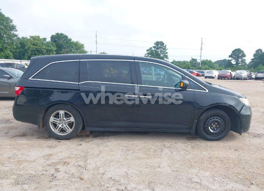 Photo 13 of 2011 Honda Odyssey TOURING/TOURING ELITE (VIN 5FNRL5H90BB070472)