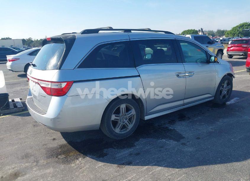 Photo 4 of 2012 Honda Odyssey TOURING/TOURING ELITE (VIN 5FNRL5H90CB066469)