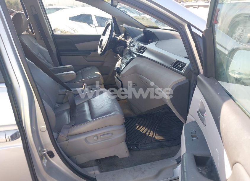 Photo 5 of 2012 Honda Odyssey TOURING/TOURING ELITE (VIN 5FNRL5H90CB066469)