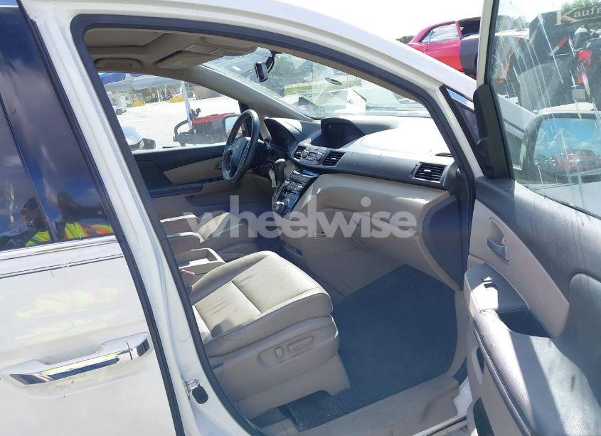 Photo 5 of 2012 Honda Odyssey TOURING/TOURING ELITE (VIN 5FNRL5H90CB131661)