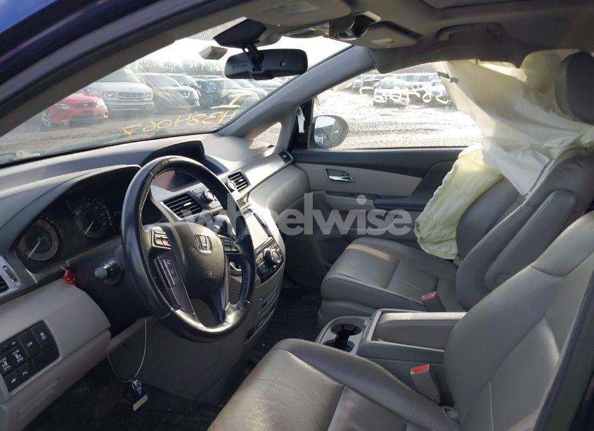 Photo 5 of 2014 Honda Odyssey TOURING/TOURING ELITE (VIN 5FNRL5H90EB027559)
