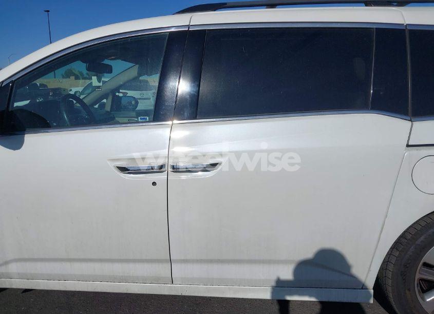Photo 14 of 2014 Honda Odyssey TOURING/TOURING ELITE (VIN 5FNRL5H90EB137625)