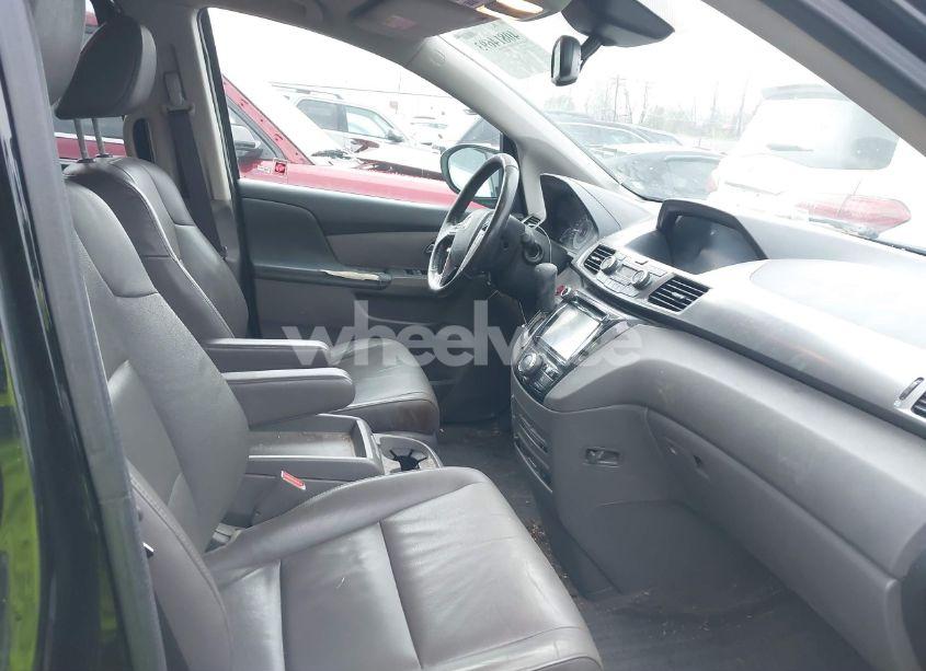 Photo 5 of 2015 Honda Odyssey TOURING/TOURING ELITE (VIN 5FNRL5H90FB050681)