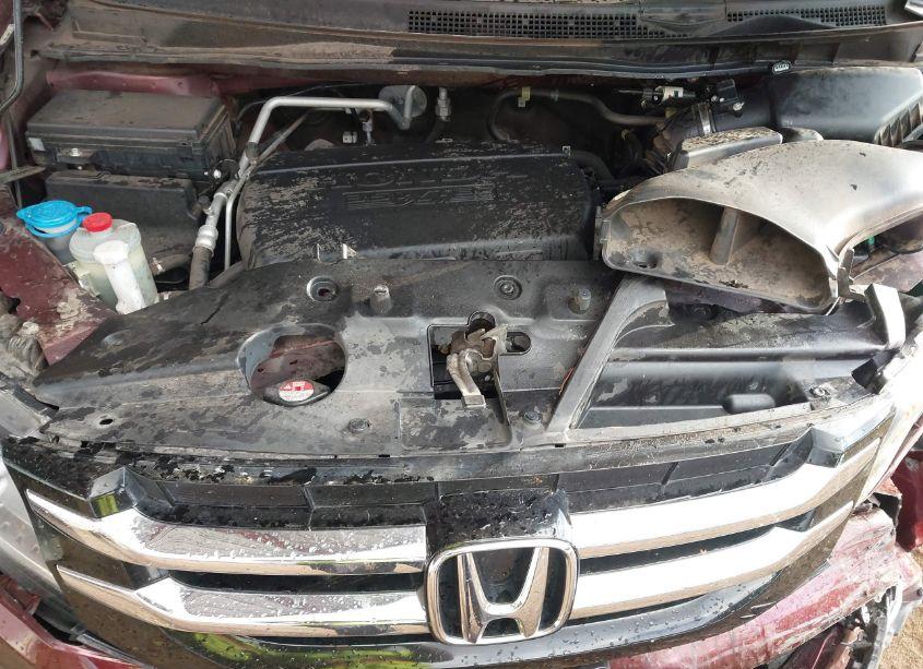 Photo 10 of 2016 Honda Odyssey TOURING/TOURING ELITE (VIN 5FNRL5H90GB052710)