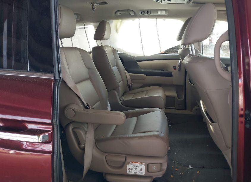 Photo 8 of 2016 Honda Odyssey TOURING/TOURING ELITE (VIN 5FNRL5H90GB052710)