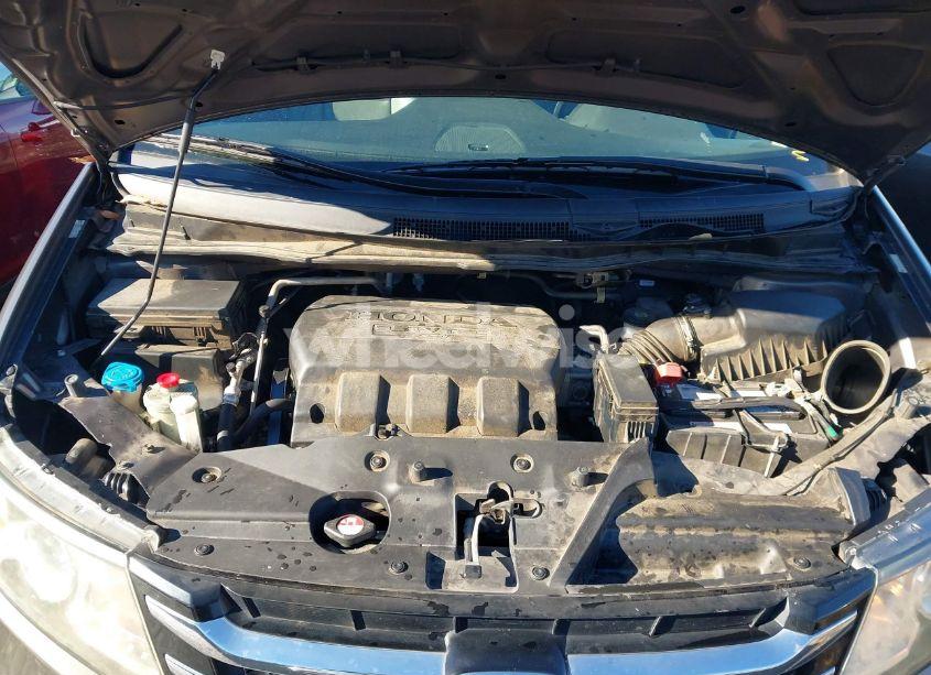 Photo 10 of 2016 Honda Odyssey TOURING/TOURING ELITE (VIN 5FNRL5H90GB069152)