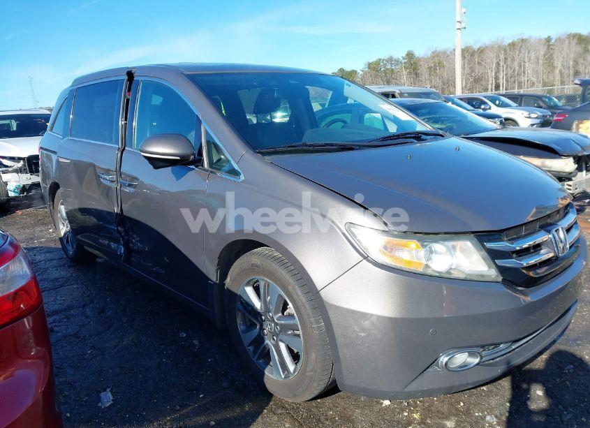Photo 13 of 2016 Honda Odyssey TOURING/TOURING ELITE (VIN 5FNRL5H90GB069152)