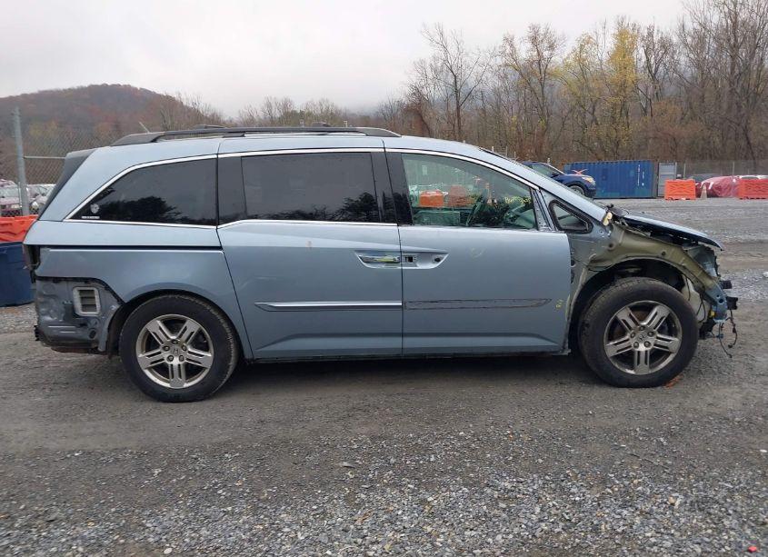 Photo 12 of 2011 Honda Odyssey TOURING/TOURING ELITE (VIN 5FNRL5H91BB014900)