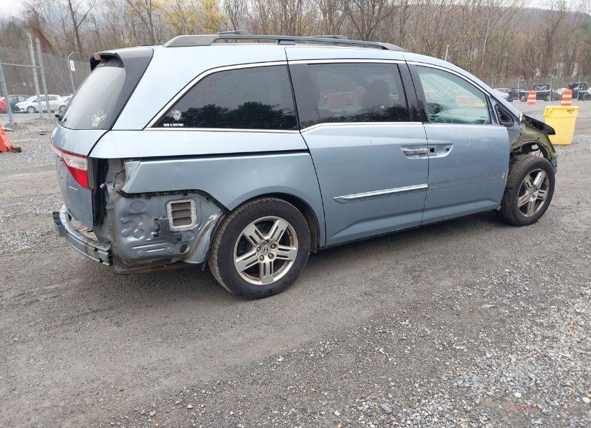 Photo 4 of 2011 Honda Odyssey TOURING/TOURING ELITE (VIN 5FNRL5H91BB014900)