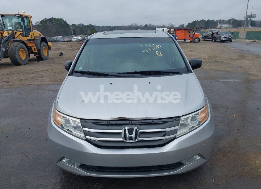 Photo 12 of 2011 Honda Odyssey TOURING/TOURING ELITE (VIN 5FNRL5H91BB019174)