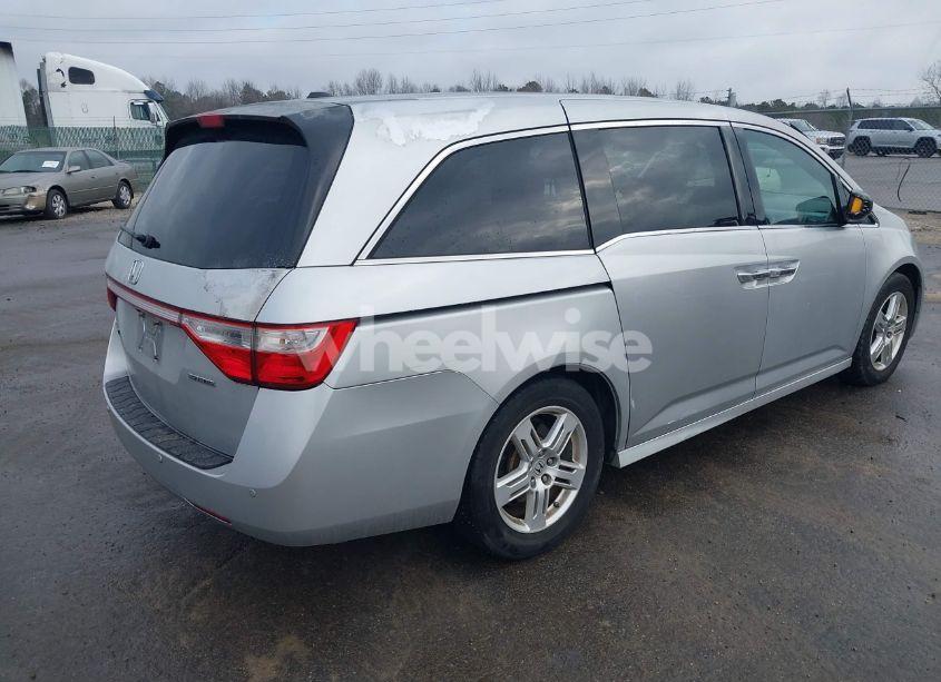 Photo 4 of 2011 Honda Odyssey TOURING/TOURING ELITE (VIN 5FNRL5H91BB019174)