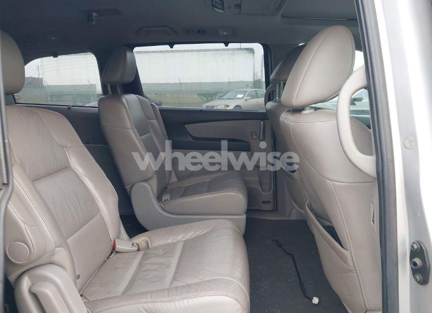 Photo 8 of 2011 Honda Odyssey TOURING/TOURING ELITE (VIN 5FNRL5H91BB019174)