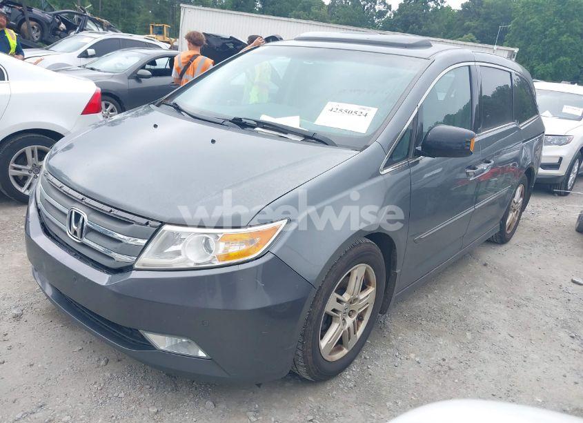 Photo 2 of 2011 Honda Odyssey TOURING/TOURING ELITE (VIN 5FNRL5H91BB033009)