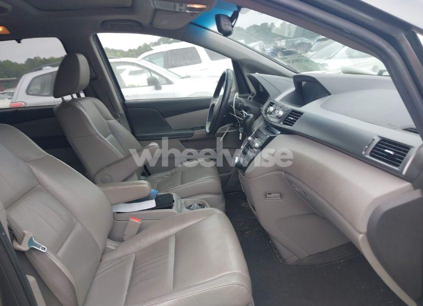 Photo 5 of 2011 Honda Odyssey TOURING/TOURING ELITE (VIN 5FNRL5H91BB033009)