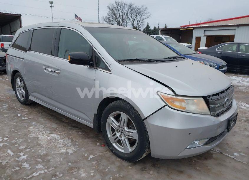 2011 Honda Odyssey TOURING/TOURING ELITE (VIN 5FNRL5H91BB047900) main photo